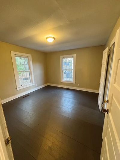 509 Black Street Photo 7