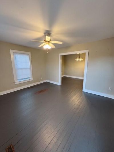 509 Black Street Photo 8