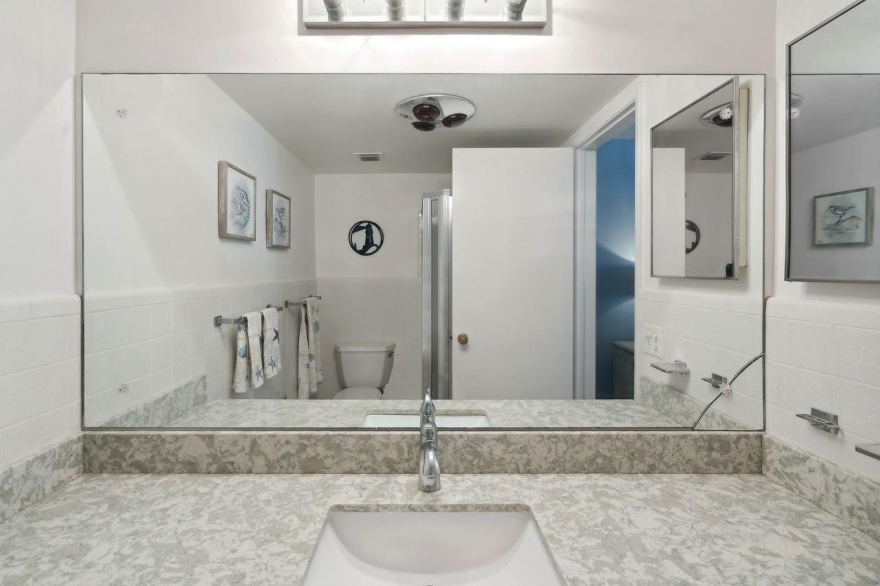 2864 NE 33rd Court, Unit 202, Fort Lauderdale, FL 33306 Photo