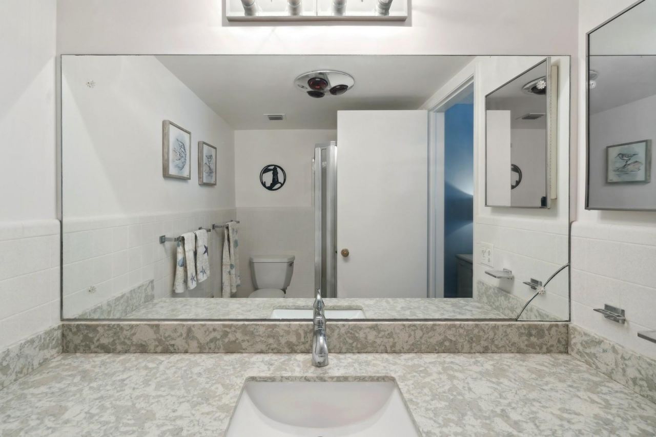 2864 NE 33rd Court, Unit 202, Fort Lauderdale, FL 33306 Photo