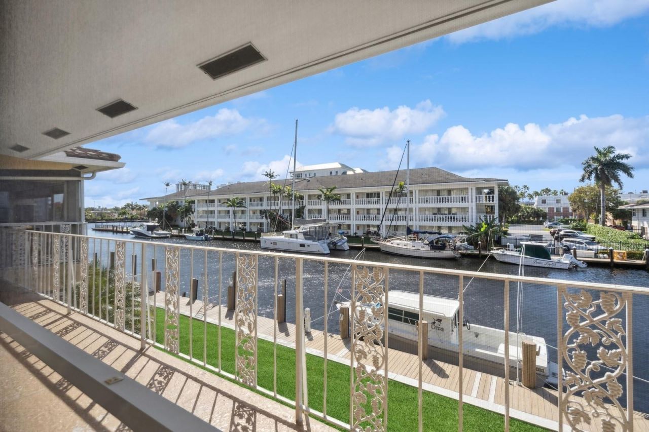 2864 NE 33rd Court, Unit 202, Fort Lauderdale, FL 33306 Photo