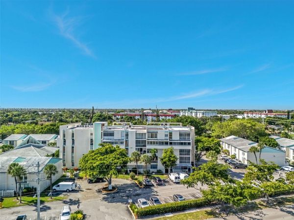 2029 NW 46th Ave, Unit E403, Lauderhill, FL 33313