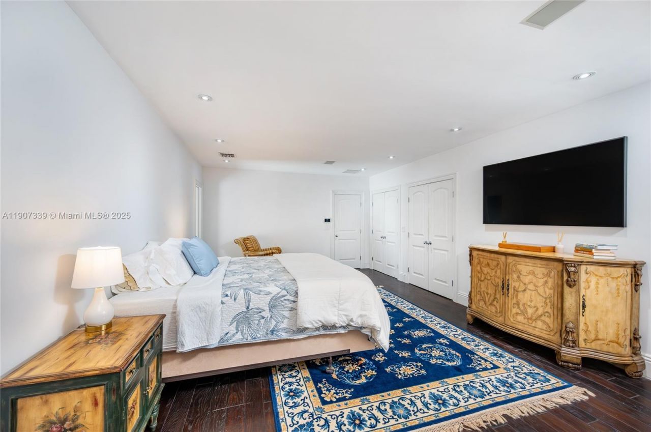 612 Catalonia Ave, Coral Gables, FL 33134 Photo