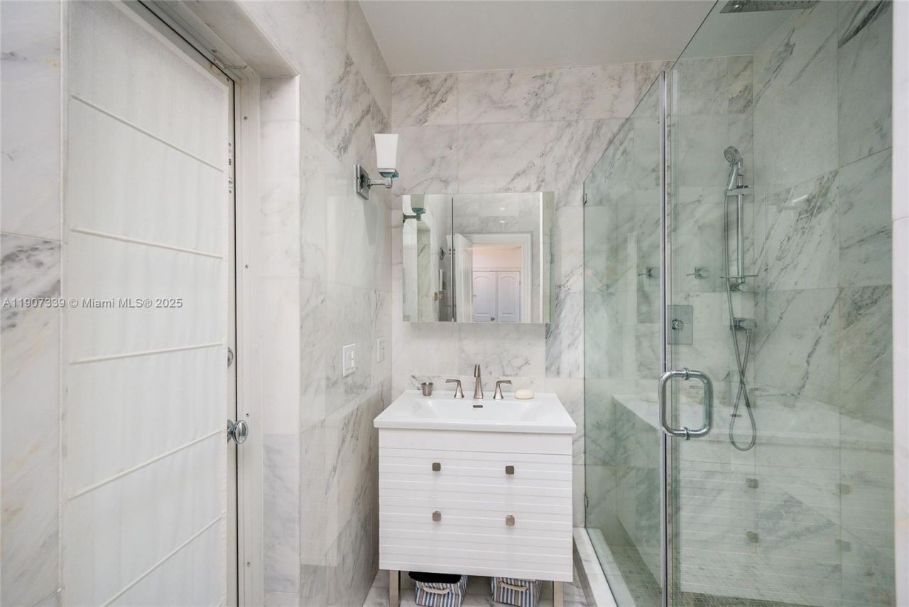 612 Catalonia Ave, Coral Gables, FL 33134 Photo