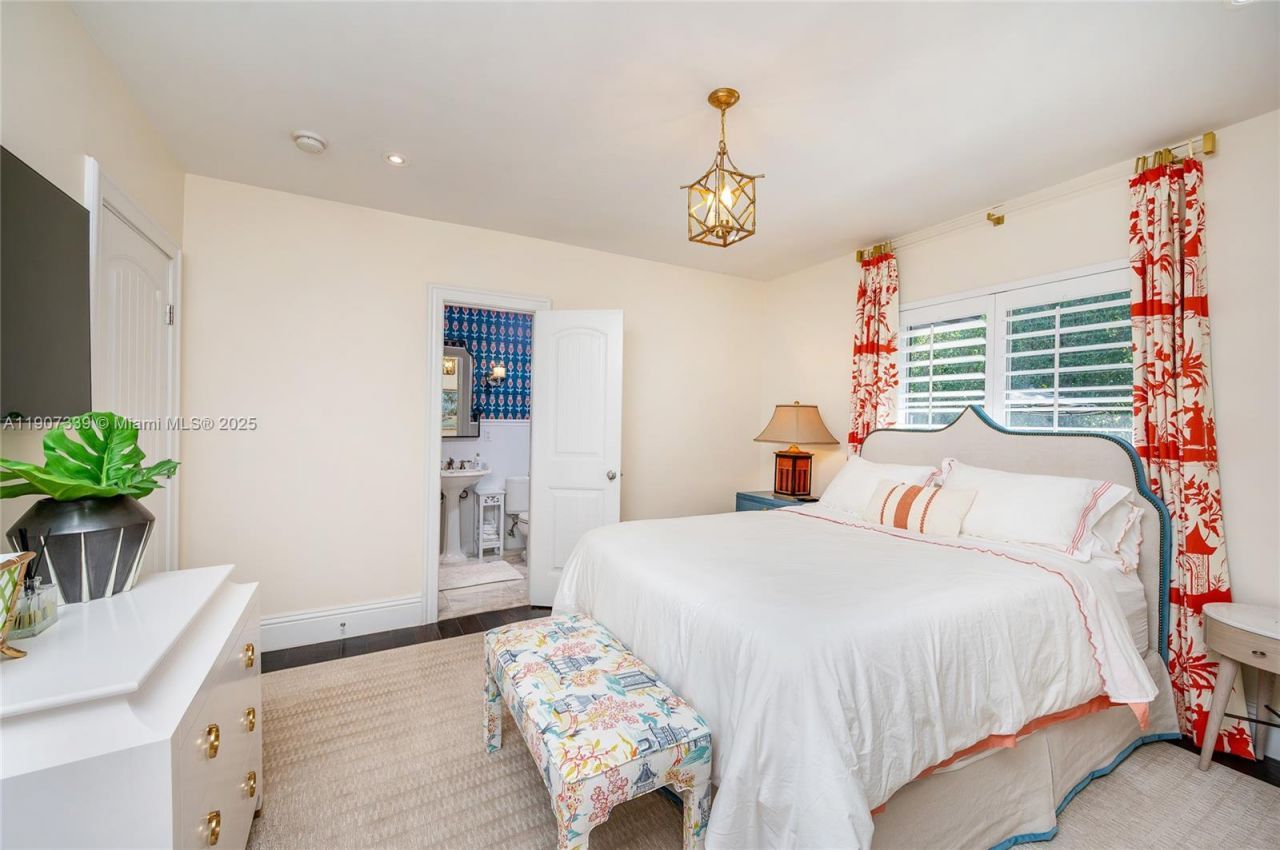 612 Catalonia Ave, Coral Gables, FL 33134 Photo