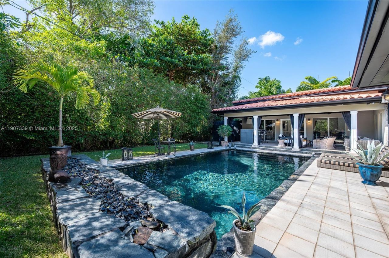 612 Catalonia Ave, Coral Gables, FL 33134 Photo