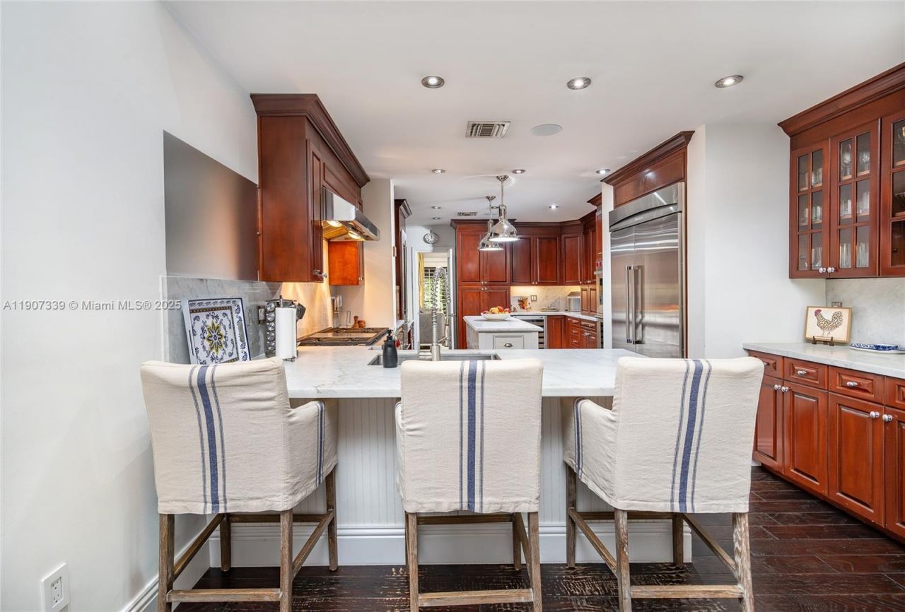 612 Catalonia Ave, Coral Gables, FL 33134 Photo