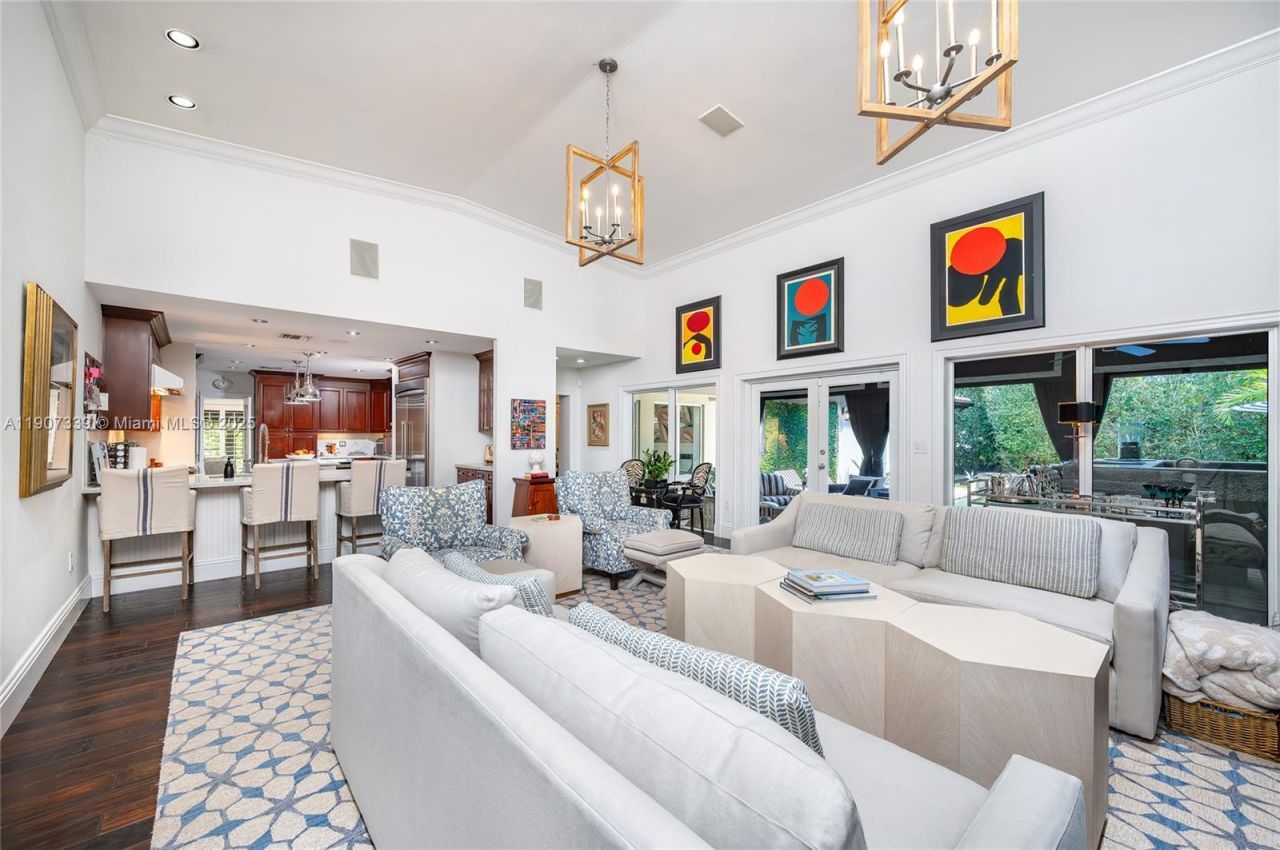 612 Catalonia Ave, Coral Gables, FL 33134 Photo