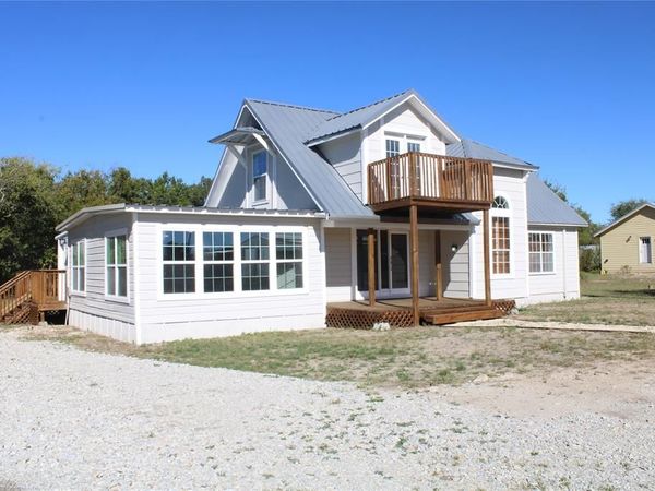 101 n 2 nd, Mullin, TX 76864