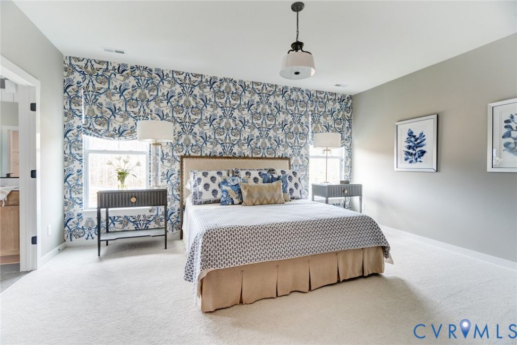 15900 Canoe Pointe Loop  Moseley, VA 23120