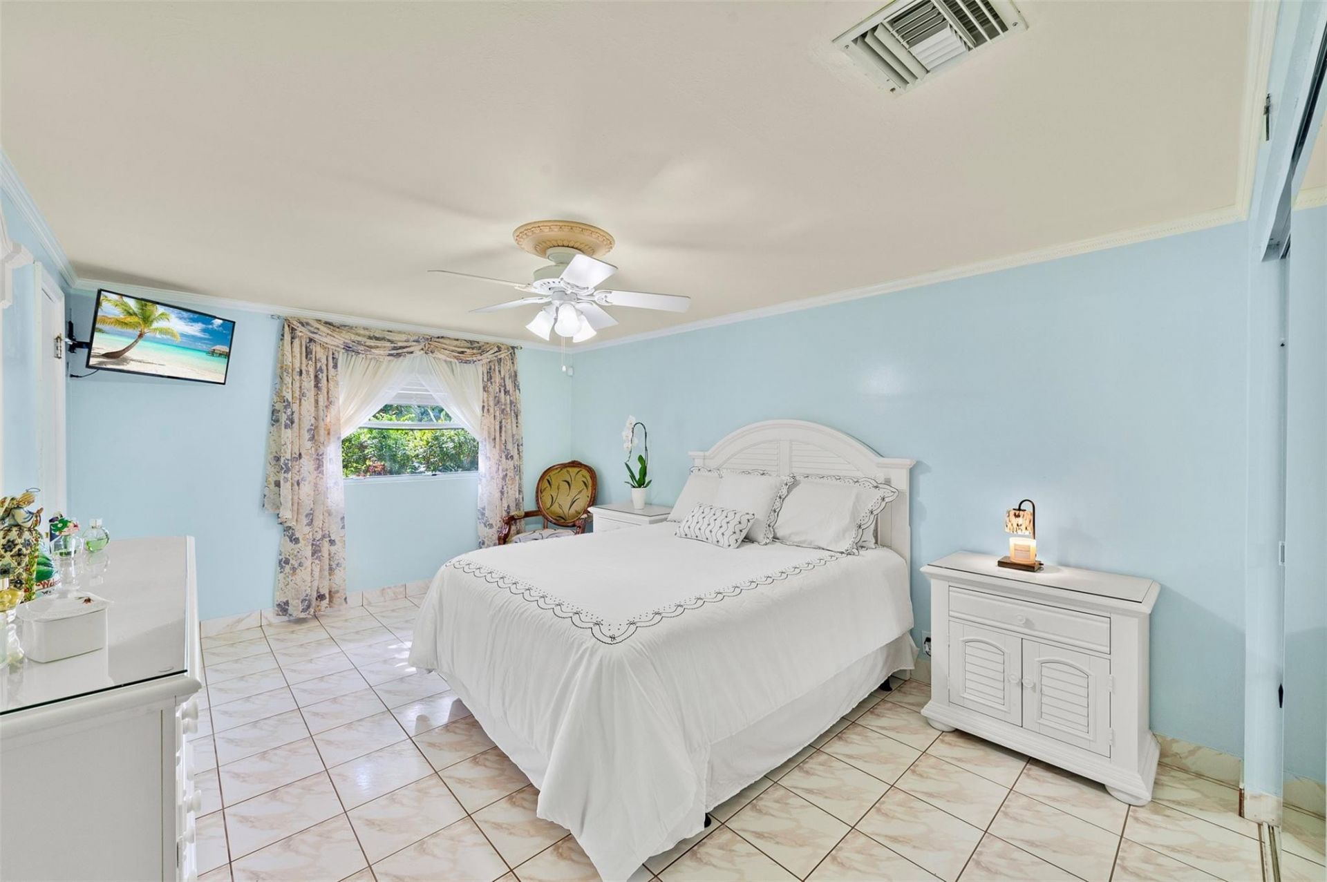 946 Alamanda Road, West Palm Beach, FL 33405 Photo