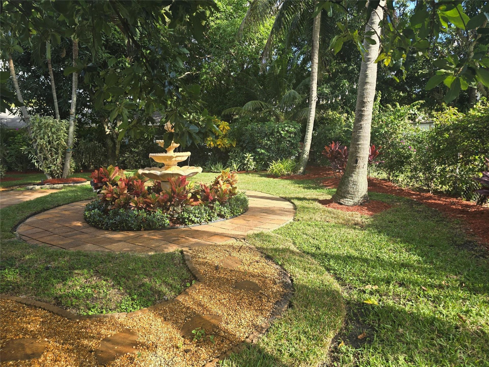 946 Alamanda Road, West Palm Beach, FL 33405 Photo