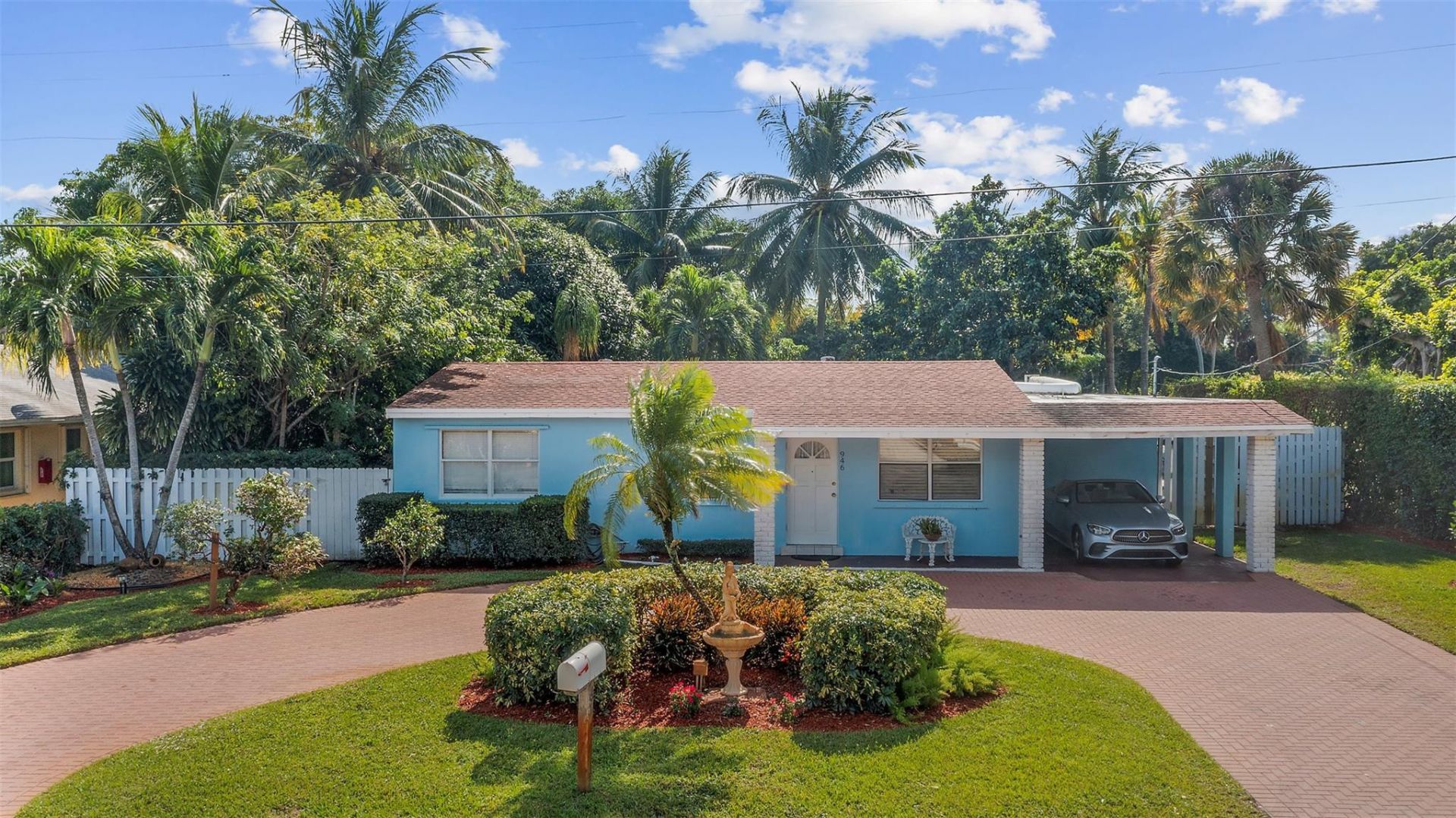 946 Alamanda Road, West Palm Beach, FL 33405 Photo