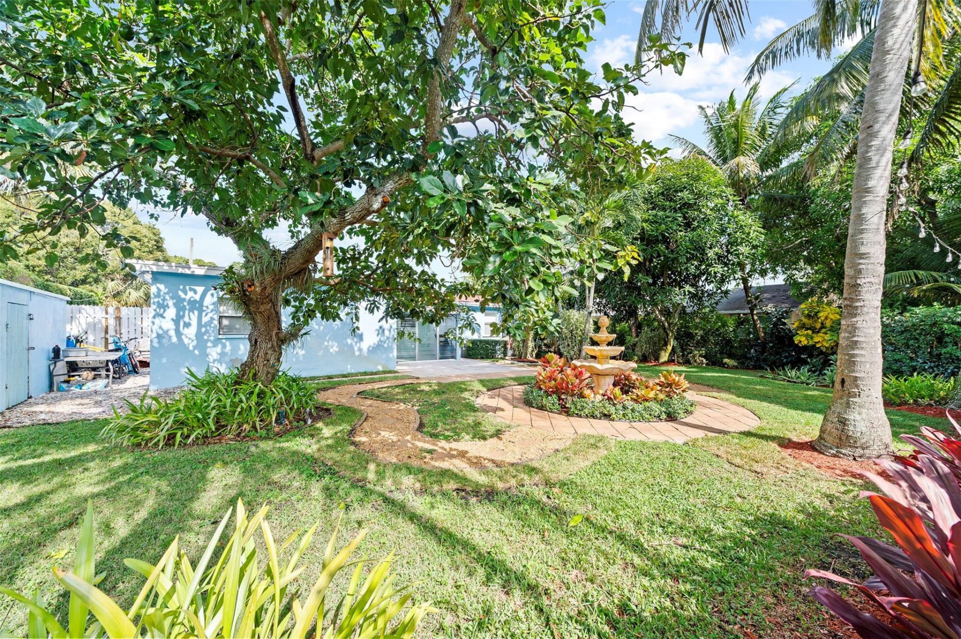 946 Alamanda Road, West Palm Beach, FL 33405 Photo