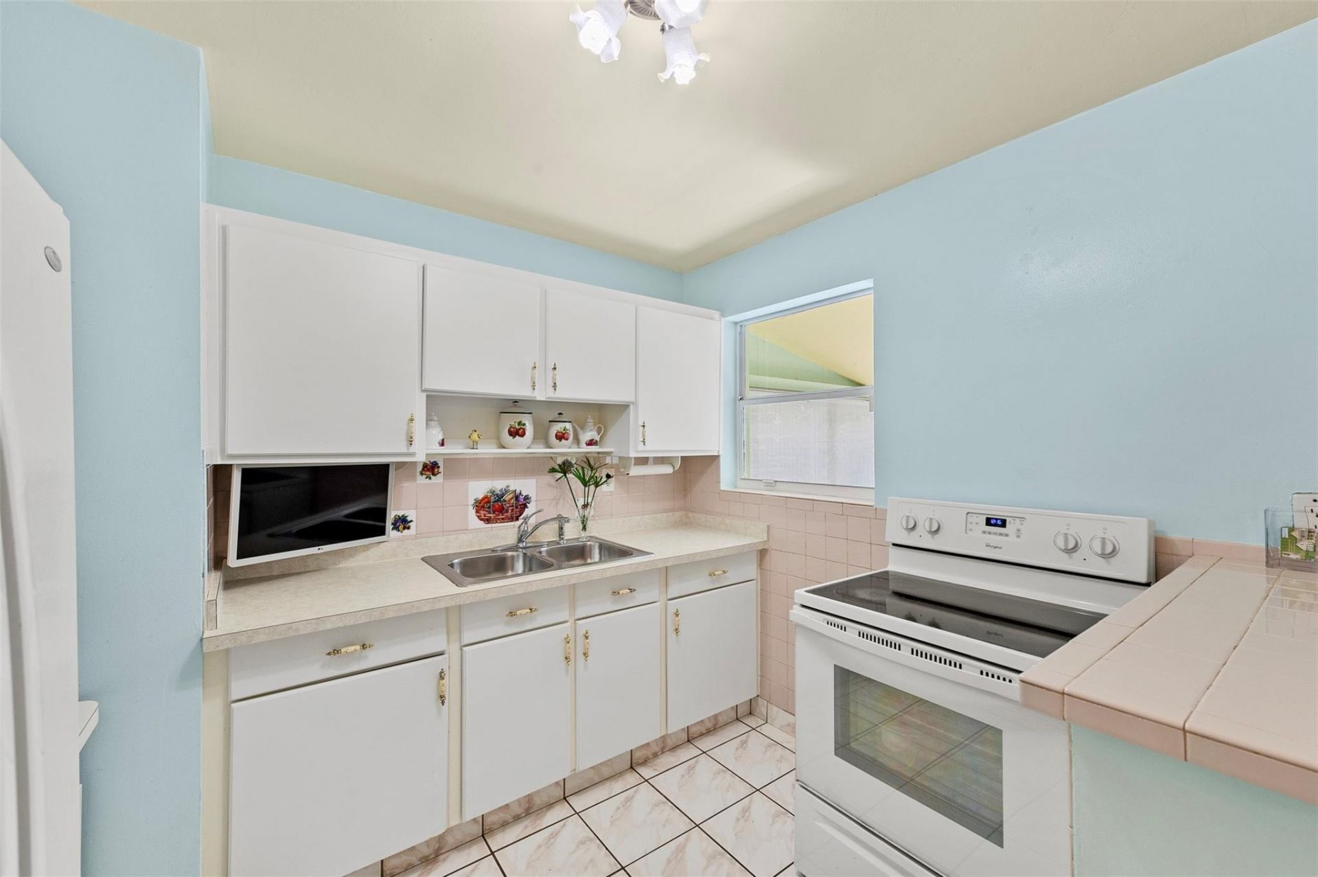 946 Alamanda Road, West Palm Beach, FL 33405 Photo