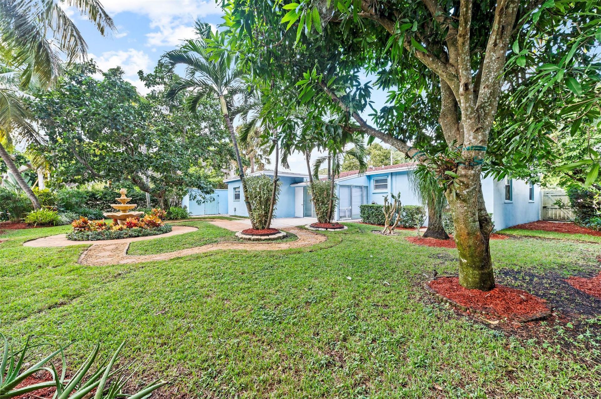 946 Alamanda Road, West Palm Beach, FL 33405 Photo