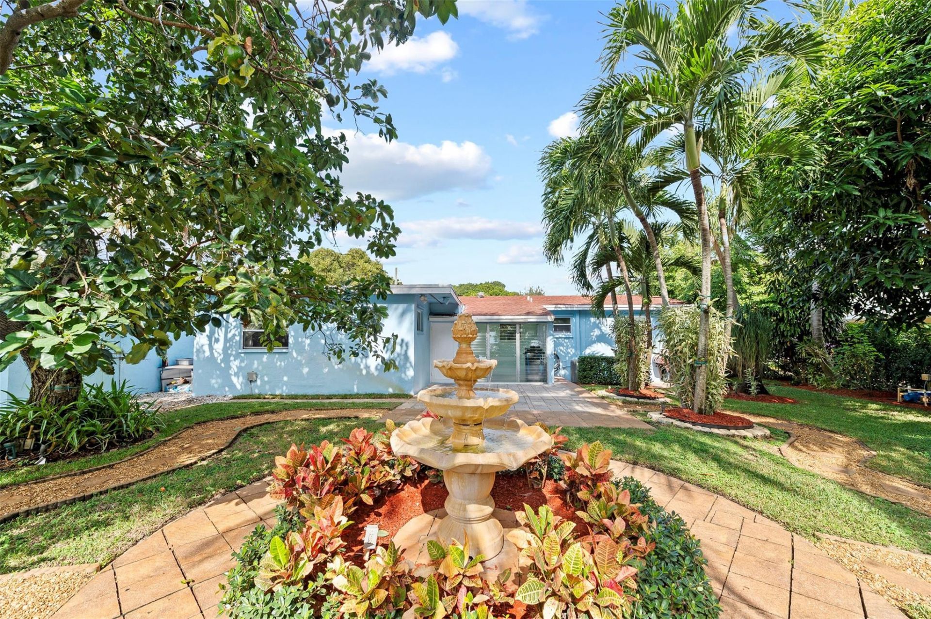 946 Alamanda Road, West Palm Beach, FL 33405 Photo