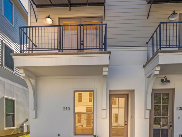 210 Steiner Oaks, Lafayette, LA 70508