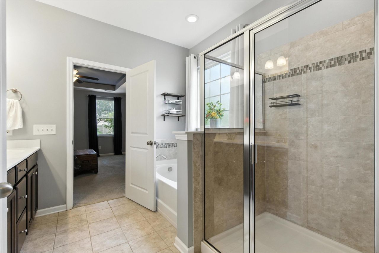 420 Fetterbush Drive Photo 17