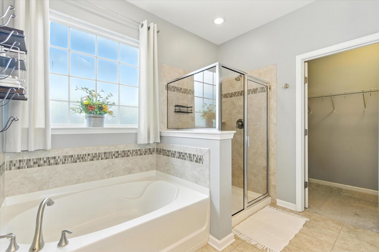 420 Fetterbush Drive Photo 18