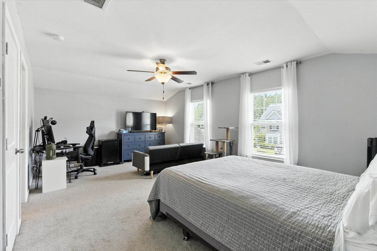 420 Fetterbush Drive Photo 24