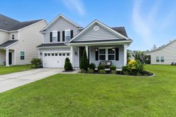 420 Fetterbush Drive photo 4