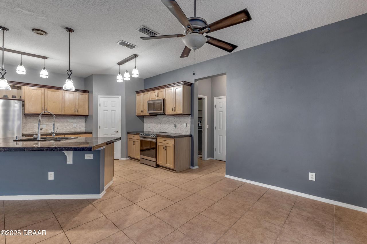 2707 Atlantis Drive, New Smyrna Beach, FL 32168 Photo