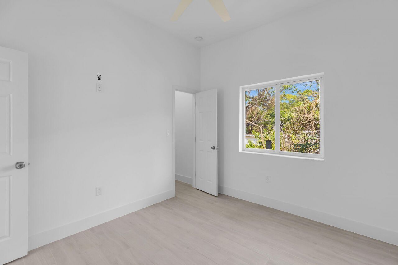 14 Tarpon Avenue, Key Largo, FL 33037 Photo