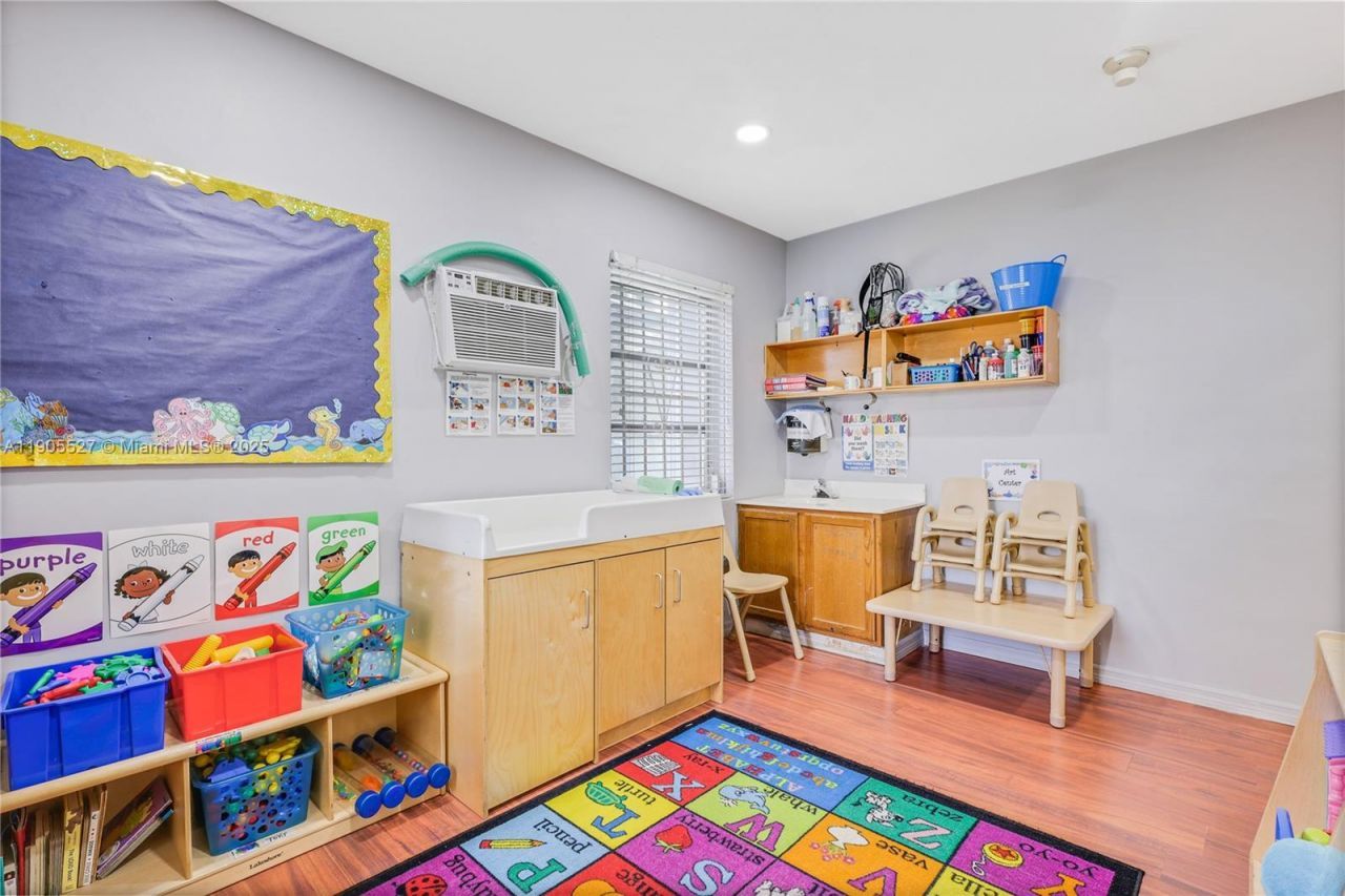 2570 NW 152nd Ter, Miami Gardens, FL 33054 Photo