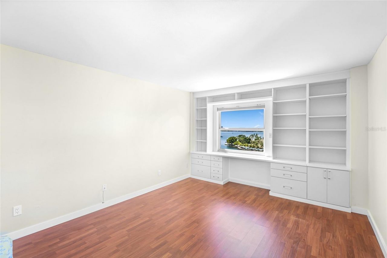 435 S Gulfstream Avenue, Unit 1004, Sarasota, FL 34236 Photo