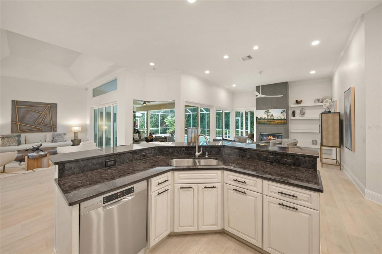 6660 Saint James Crossing, University Park, FL 34201 Photo