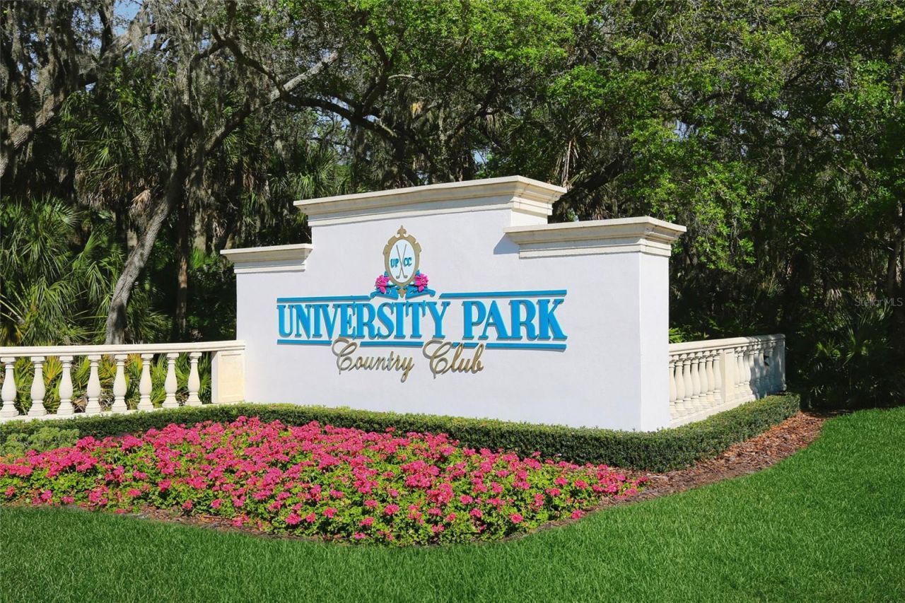 6660 Saint James Crossing, University Park, FL 34201 Photo