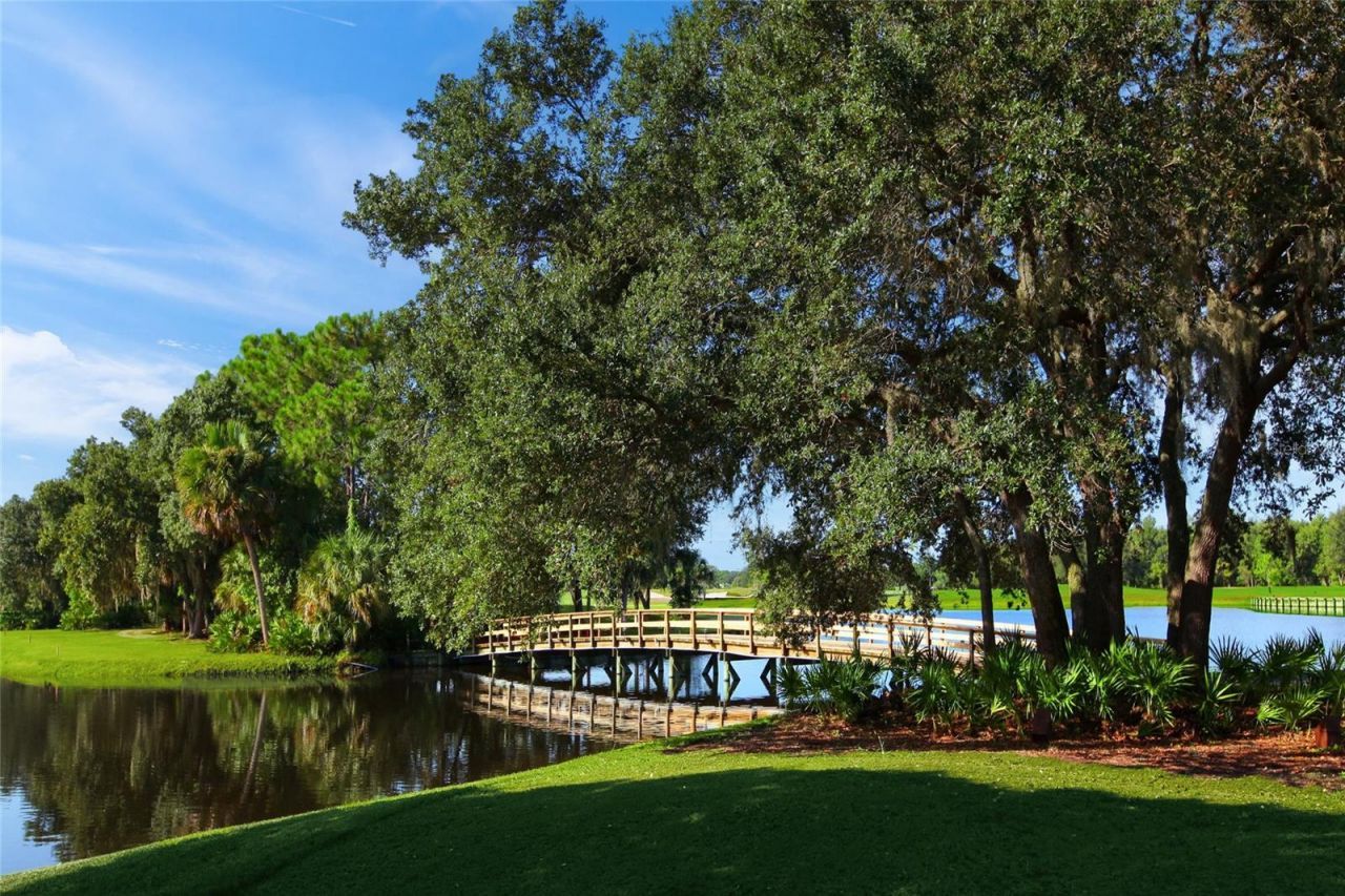 6660 Saint James Crossing, University Park, FL 34201 Photo