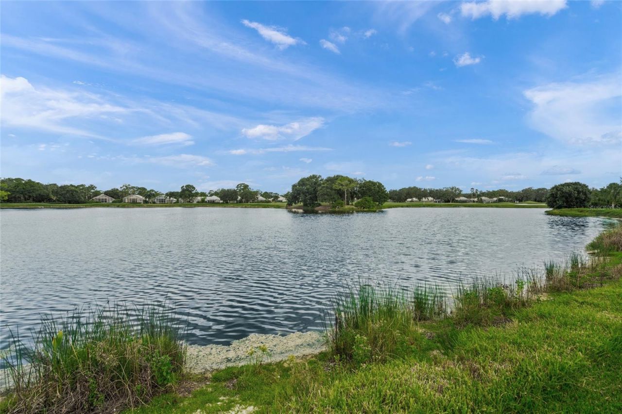 6660 Saint James Crossing, University Park, FL 34201 Photo