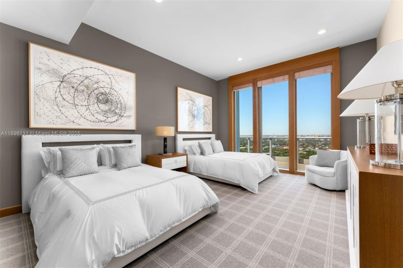 2627 S Bayshore Dr, Unit 3201, Miami, FL 33133 Photo