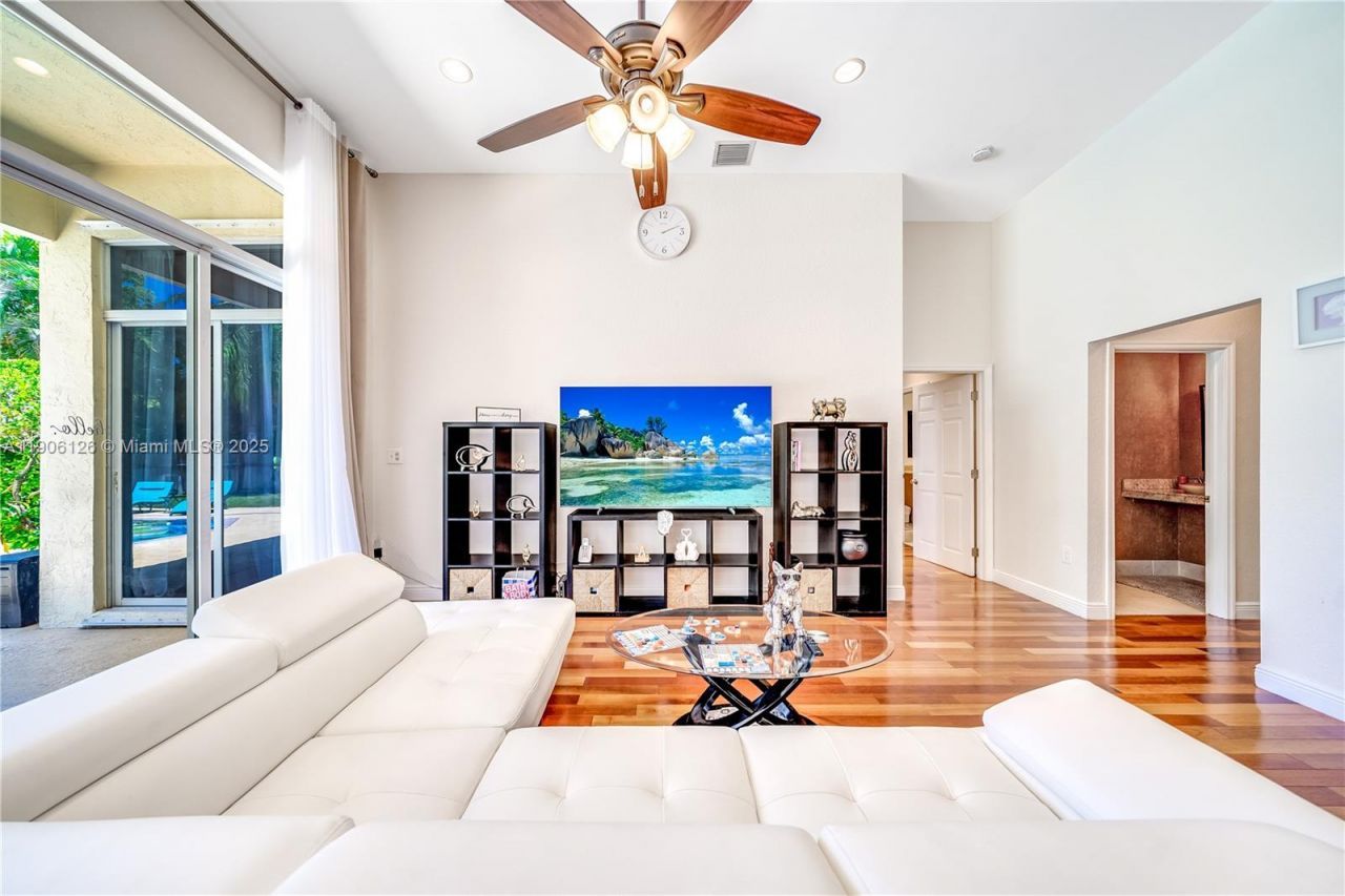 1241 S 13th Ave, Hollywood, FL 33019 Photo