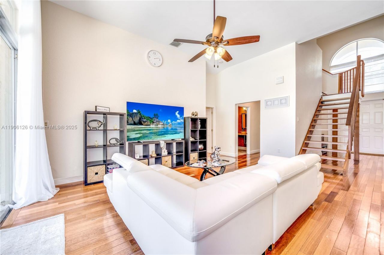 1241 S 13th Ave, Hollywood, FL 33019 Photo