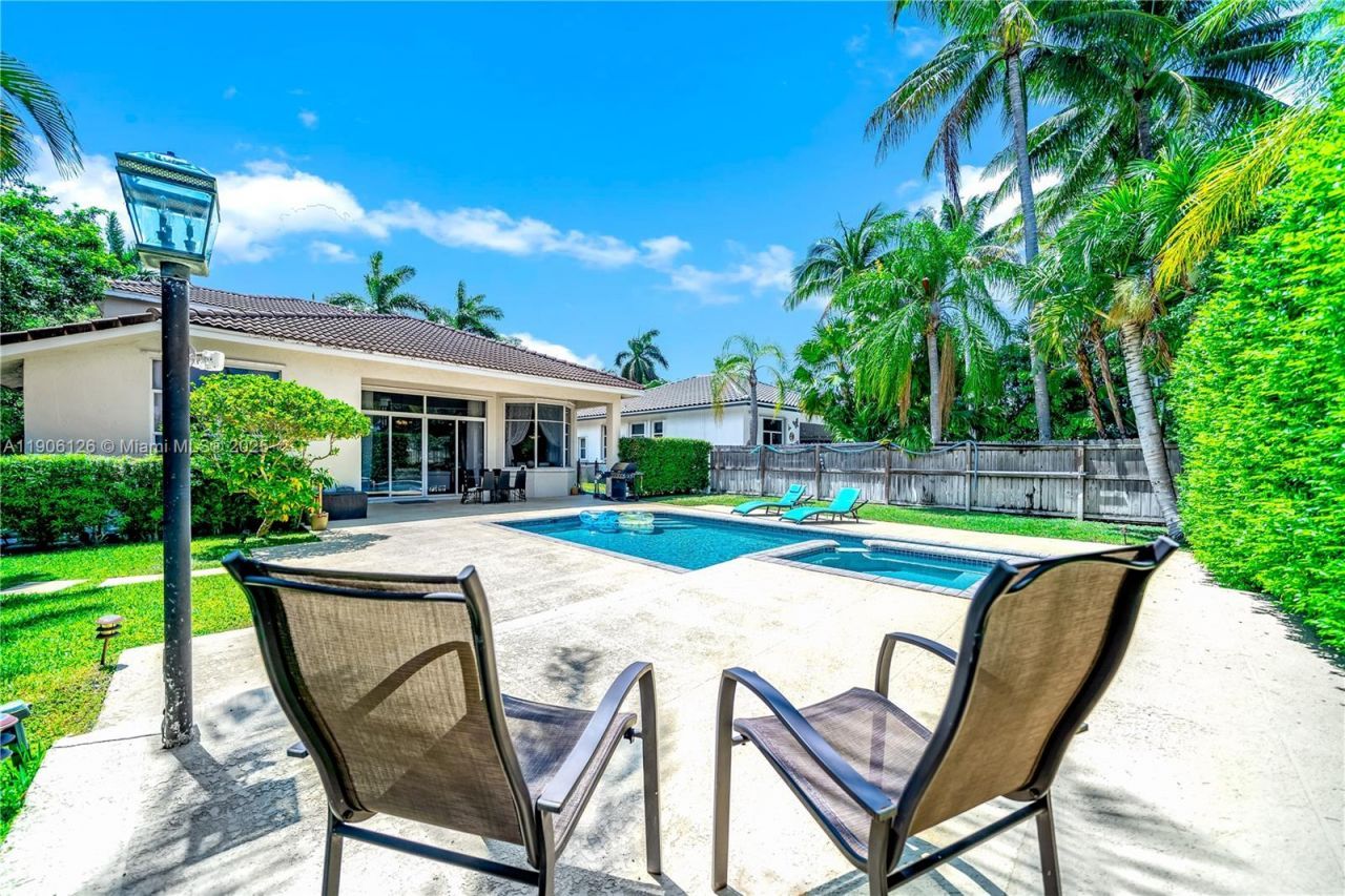 1241 S 13th Ave, Hollywood, FL 33019 Photo