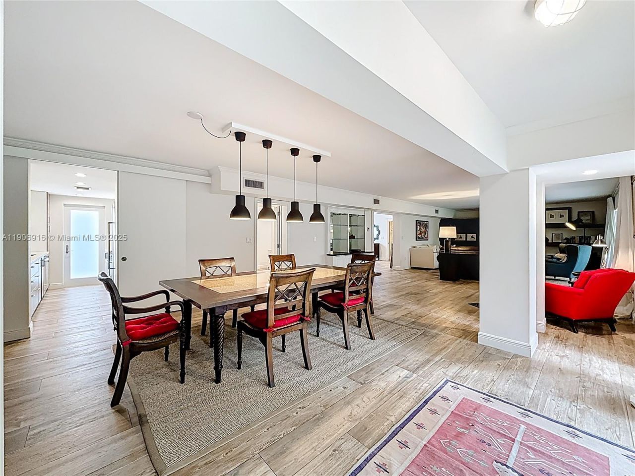 254 Sea View Dr, Unit 5, Key Biscayne, FL 33149 Photo