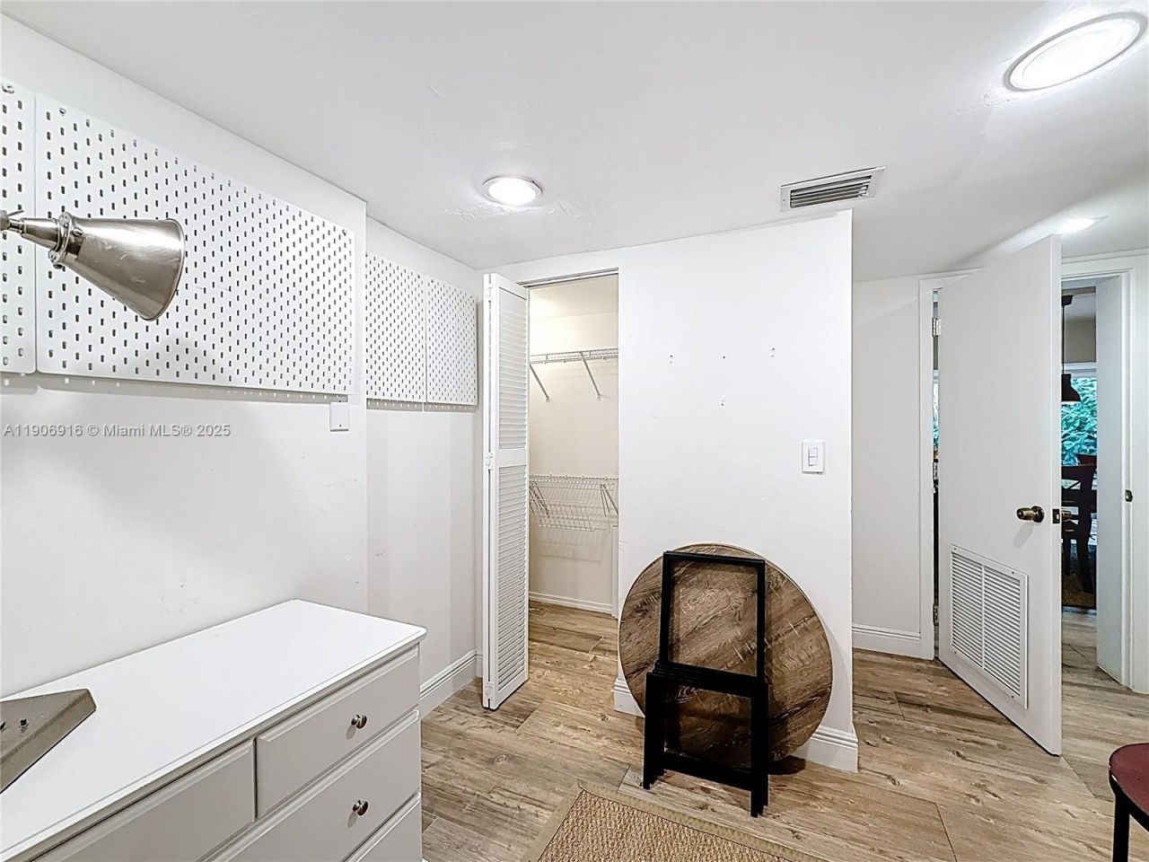 254 Sea View Dr, Unit 5, Key Biscayne, FL 33149 Photo