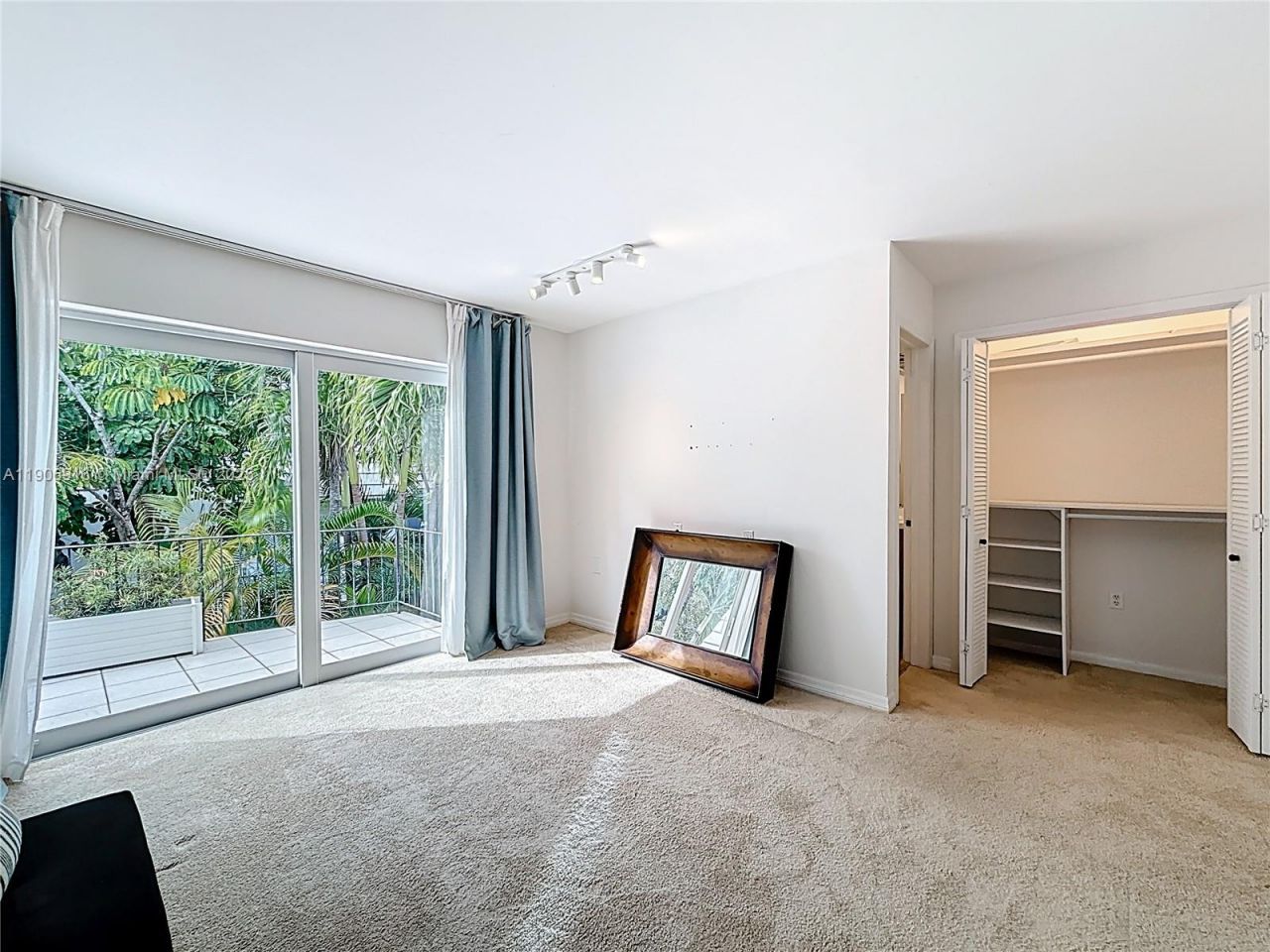 254 Sea View Dr, Unit 5, Key Biscayne, FL 33149 Photo