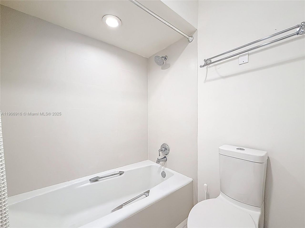 254 Sea View Dr, Unit 5, Key Biscayne, FL 33149 Photo