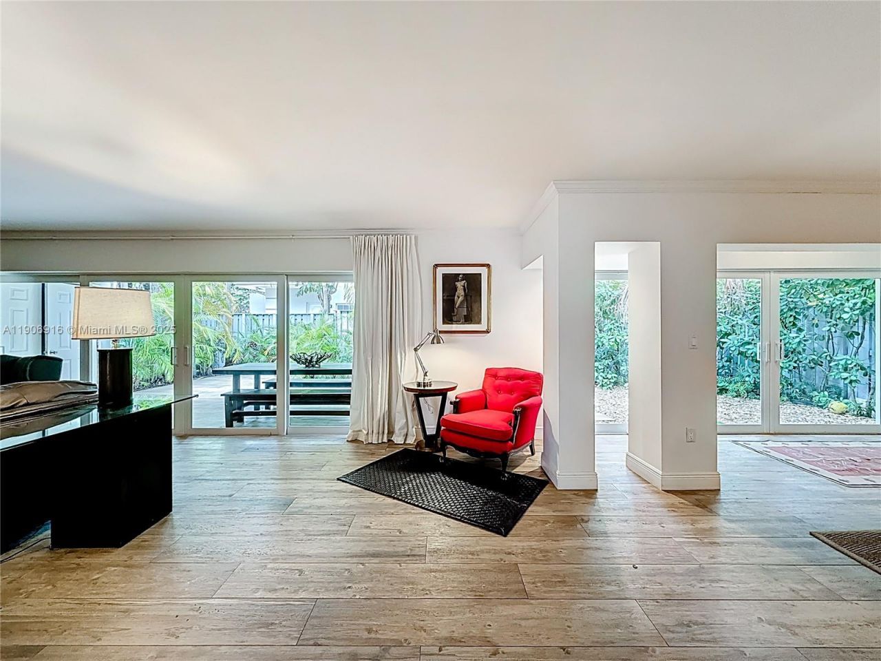 254 Sea View Dr, Unit 5, Key Biscayne, FL 33149 Photo