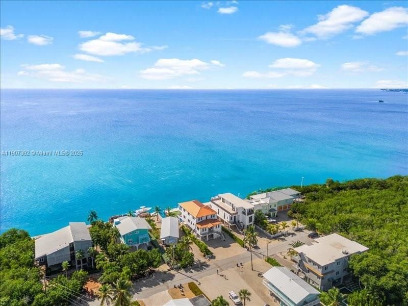 239 Tavernier Dr, Tavernier, FL 33070 Photo