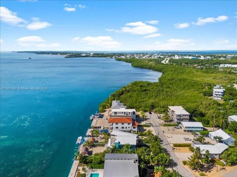 239 Tavernier Dr, Tavernier, FL 33070 Photo