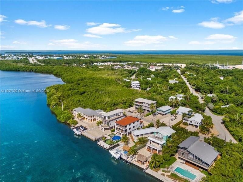 239 Tavernier Dr, Tavernier, FL 33070 Photo