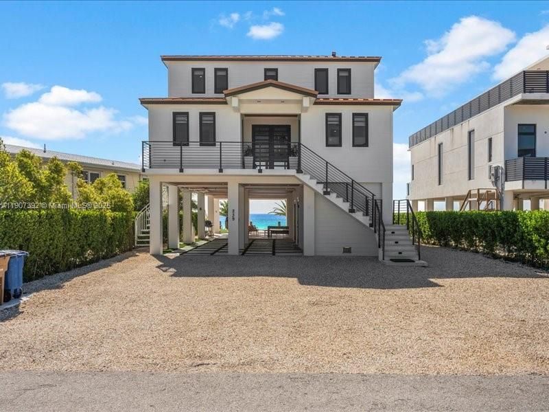 239 Tavernier Dr, Tavernier, FL 33070 Photo