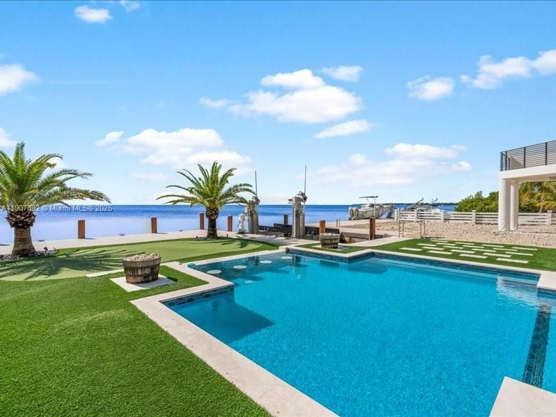 239 Tavernier Dr, Tavernier, FL 33070 Photo