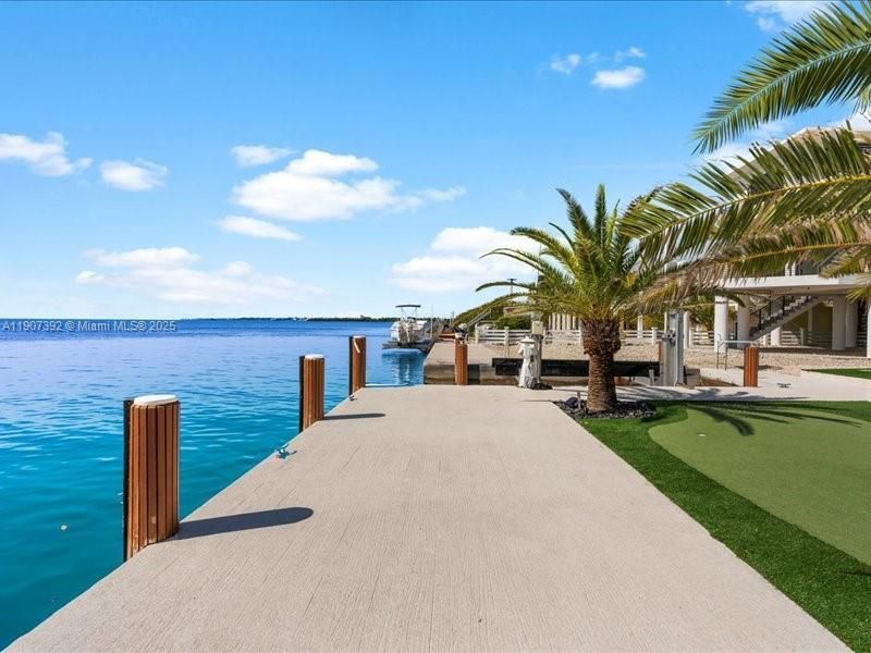 239 Tavernier Dr, Tavernier, FL 33070 Photo