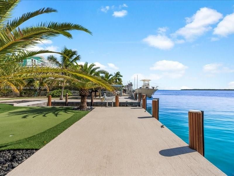 239 Tavernier Dr, Tavernier, FL 33070 Photo